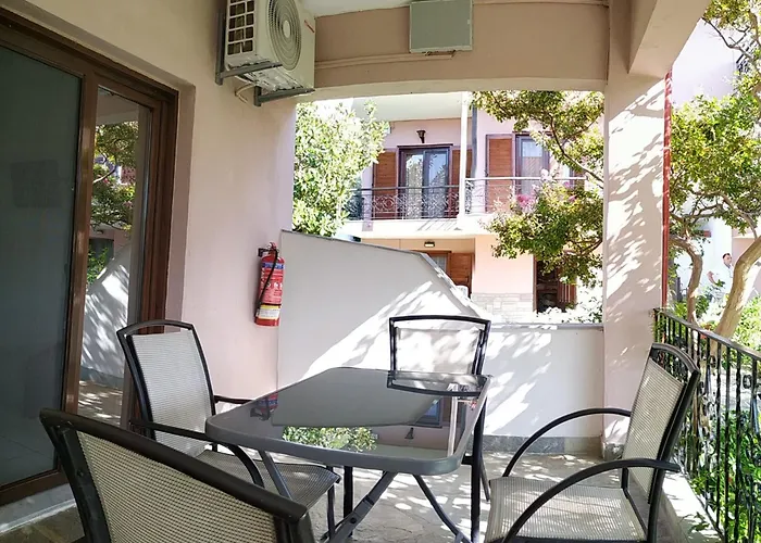 Appartement House Evristhenis 2 *