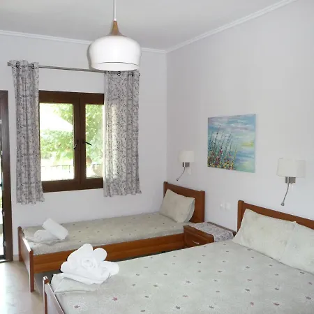 House Evristhenis 2 Apartament